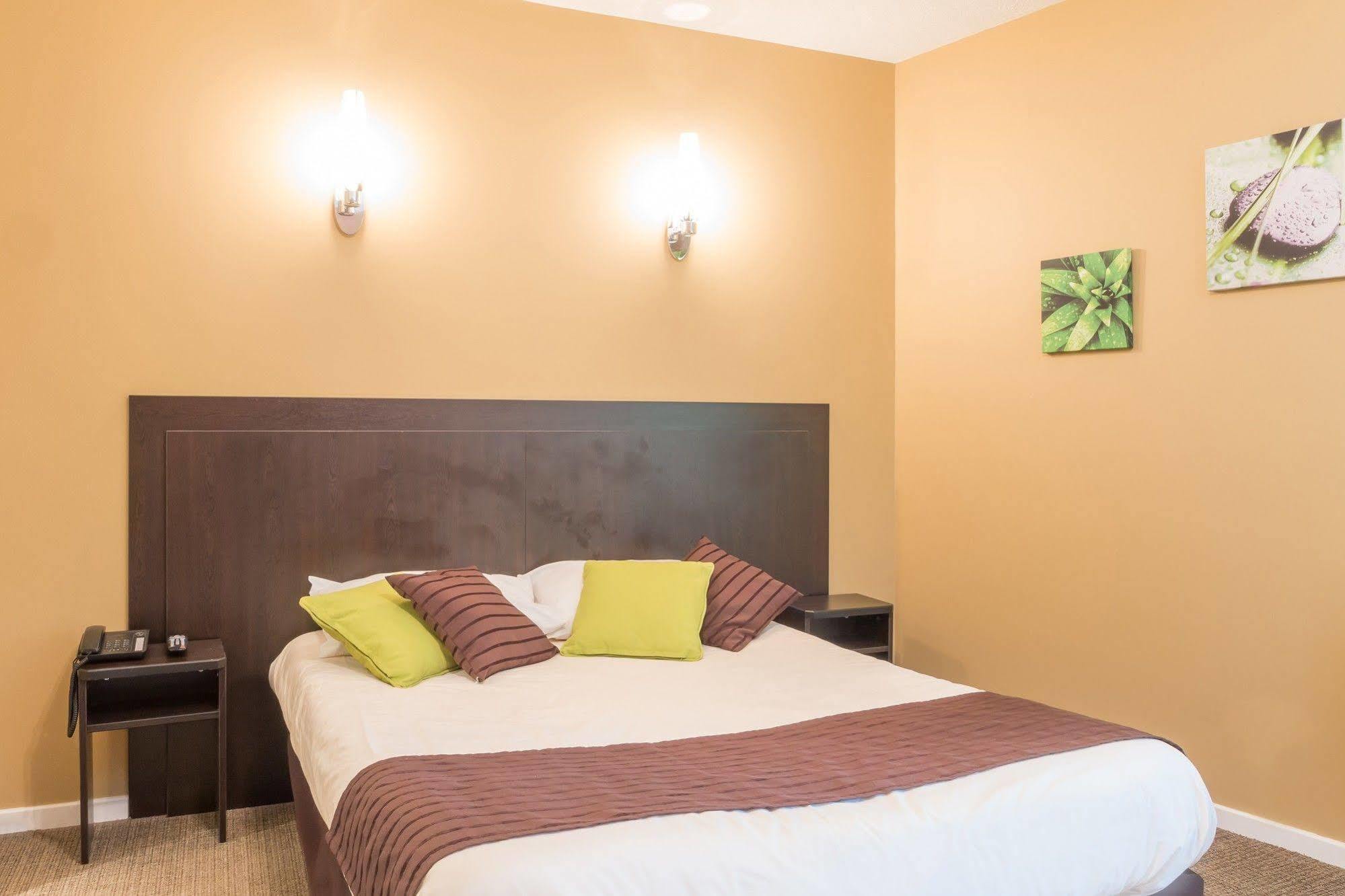 Attignat Hotel Restaurant Laurent Perreal מראה חיצוני תמונה